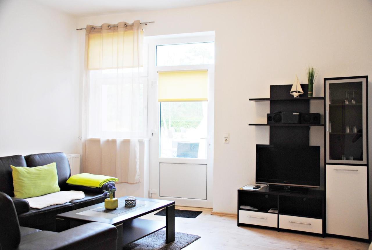 Appartementanlage-Ferienwohnungen Weisse Moewe Sassnitz Buitenkant foto